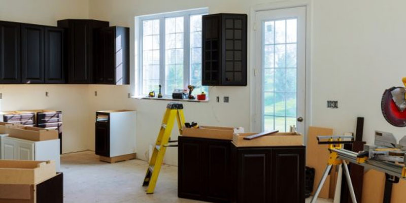 Installing Top kitchen Cabinets